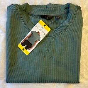 NWT Danskin women’s scuba ribbed tee in Tide water teal. Very soft material.